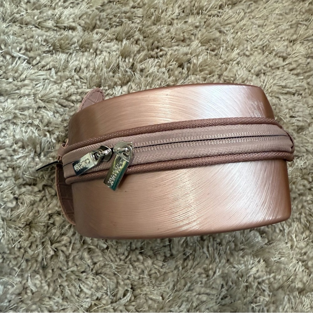 Calpak mini hatbox in rose gold - Picture 9 of 14
